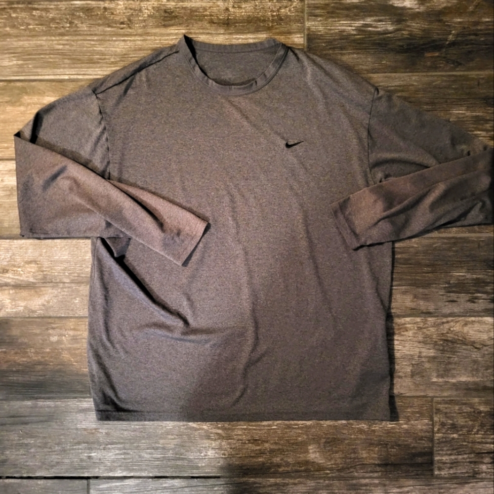 Nike long sleeve shirt mens